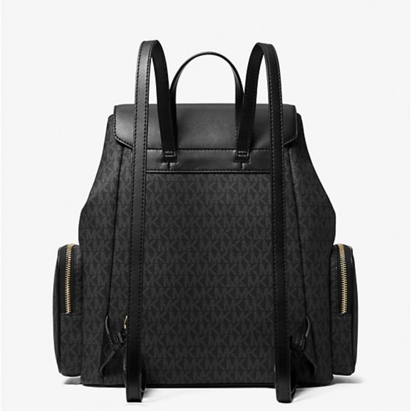 MICHAEL KORS
Jet Set Large Logo Backpack
COLOR BLACK
NWT - Picture 4 of 16